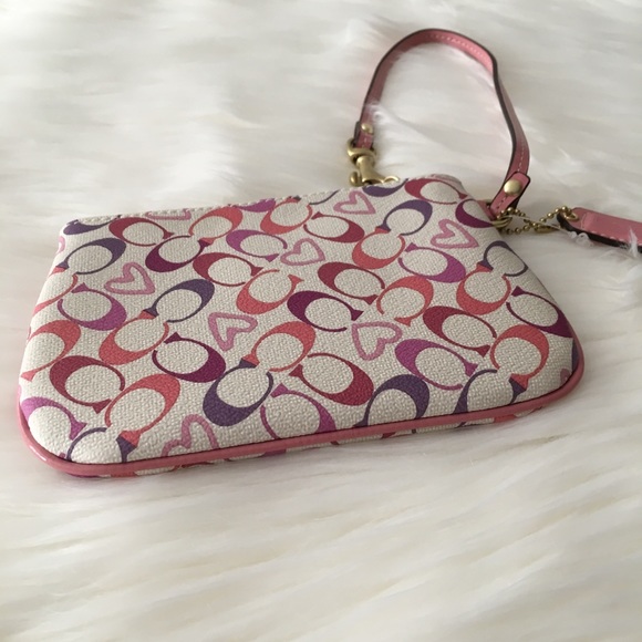 {Coach} Wristlet - Picture 2 of 6